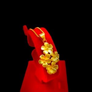 18K gold plated jewelry set + free gift for every purchase 🙂